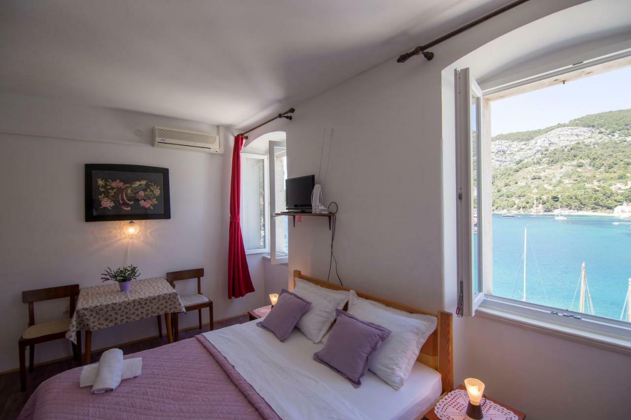 Apartment Riva 5 Komiža Exteriér fotografie