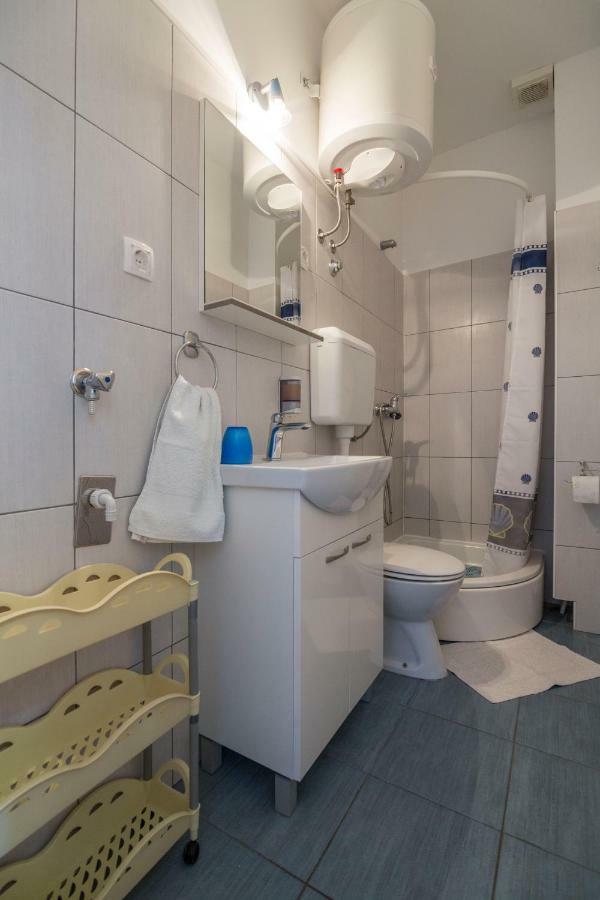 Apartment Riva 5 Komiža Exteriér fotografie