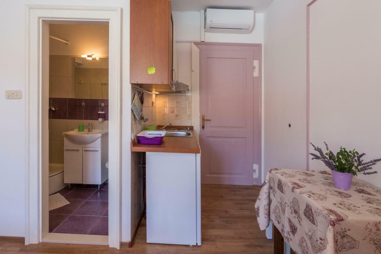 Apartment Riva 5 Komiža Exteriér fotografie